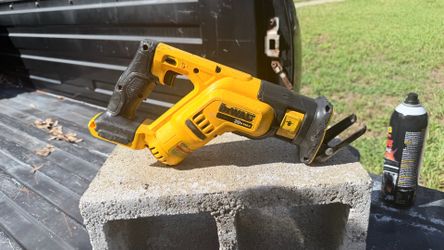 Dewalt DCS387 Variable Speed Reciprocating Saw