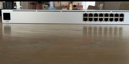 Ubiqiti Standard 16 POE (USW-16-POE (42W))
