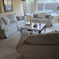 Comfortable sofa 3-piece set