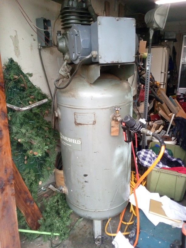 Campbell And Hausfeld 60 Gallon Air Compressor