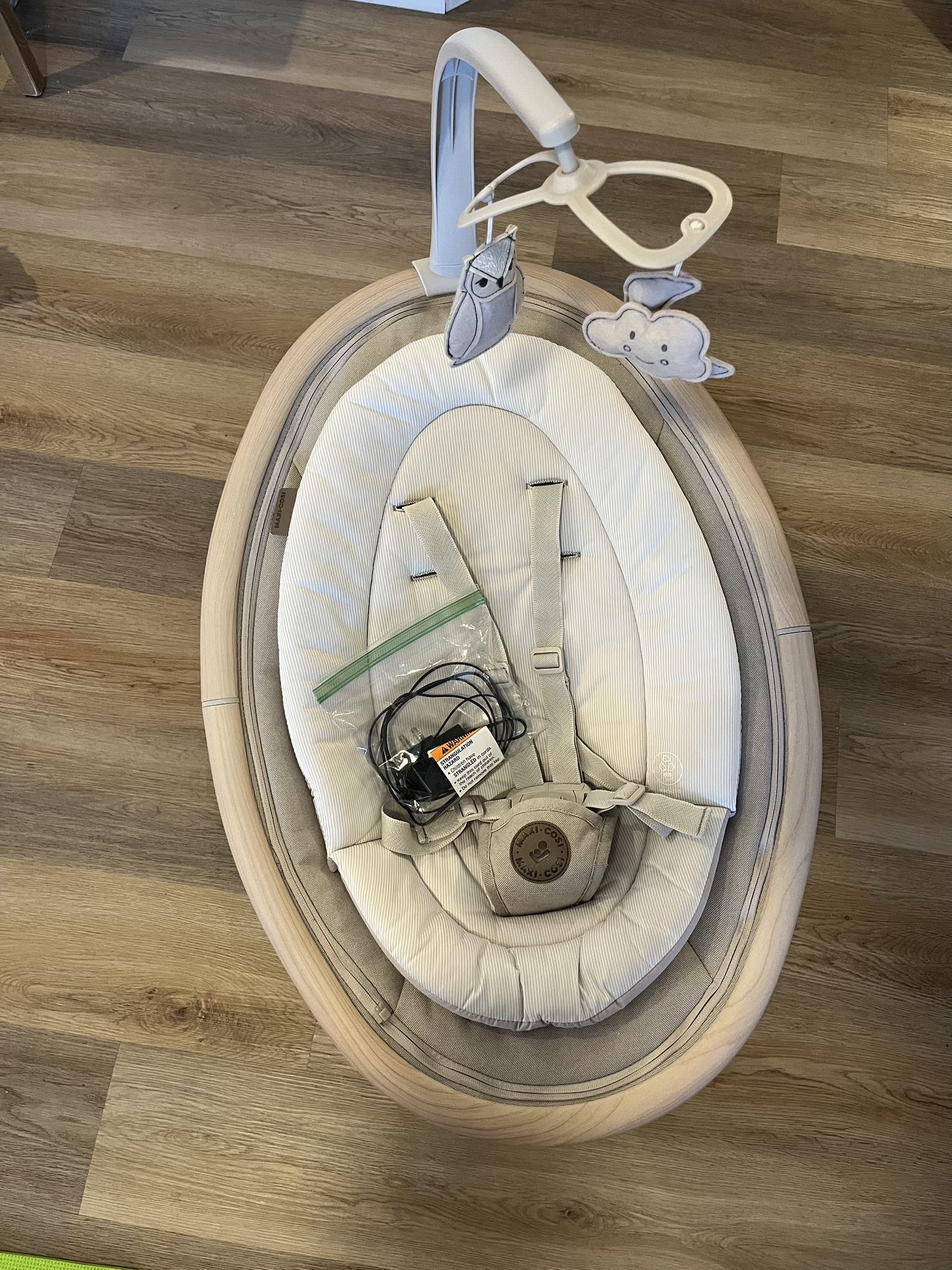 Maxi Cosi Beige Swing