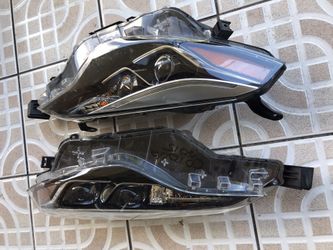 2017 Toyota Corolla headlights original (used) (left and right)