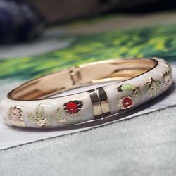 Glossy PEARLY WHITE Enamel Rose Gold Plated Alloy Bangle