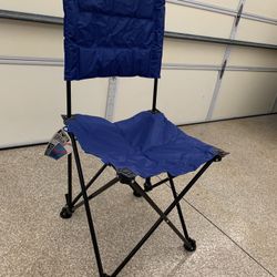 Portable Folding Chair.   Recliner