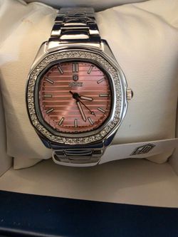 Montres Prestige x Invicta Women's Watch2