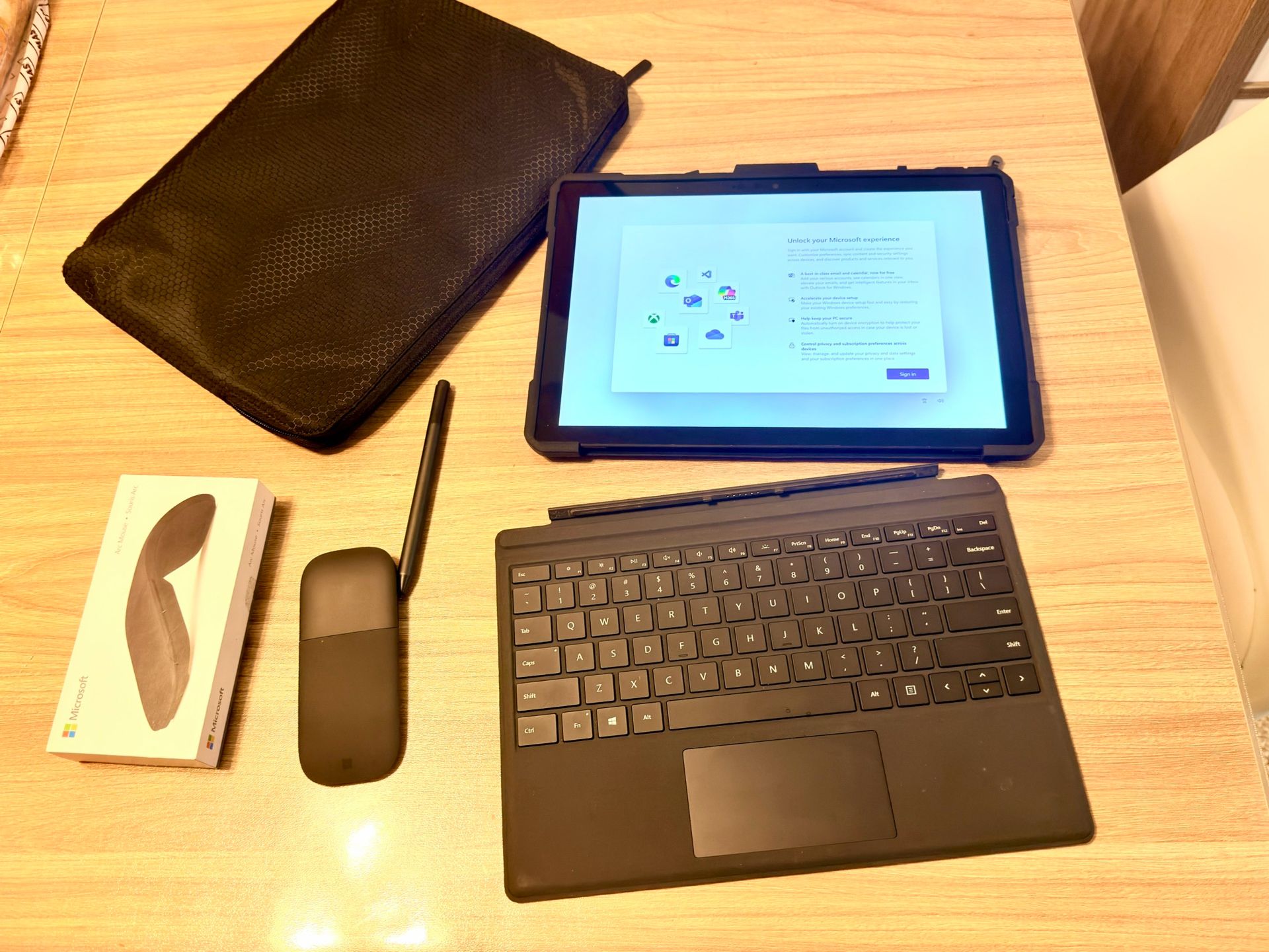 Surface Pro 7 Laptop / Tablet & Accessories