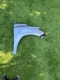 2022-26 TOYOTA COROLLA CROSS RIGHT FENDER