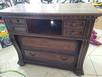 Media Dresser