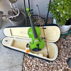 Violin 🎻 full size.  4/4