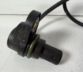1999-00 BMW 740i 540i Camshaft Position Sensor OEM