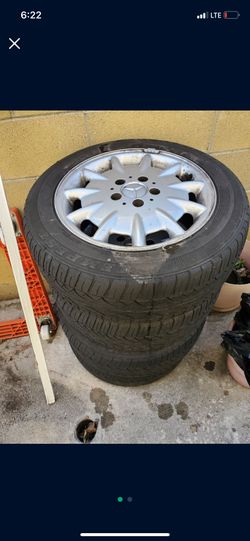 Four (4) 2000 Mercedes Benz E20 Tires Rims