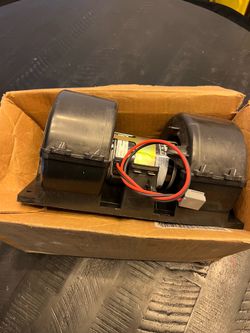 VOLVO VNL 12V Dual Blower Motor Assembly
