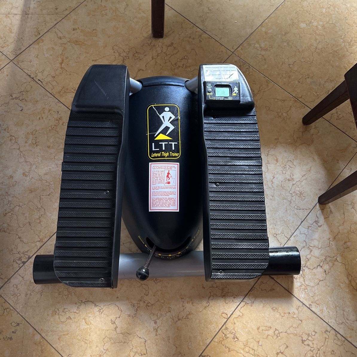 Lateral Thigh Trainer for Sale in Santa Ana, CA - OfferUp