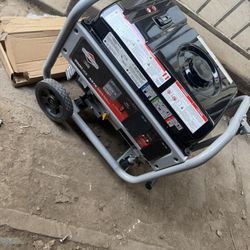 Briggs & StrattonHome 3500-Watt Recoil Start Gasoline Powered Portable Generator with B&S OHV Engine Featuring CO Guard