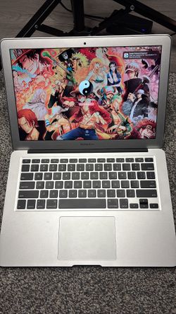Selling a 13-inch Apple MacBook (2019) in great condition. Laptop runs smooth and fast with 8GB RAM and the highest storage option available, so there