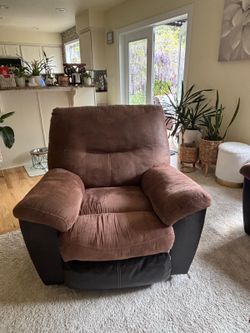 Recliner couch set ( 3 pieces )
