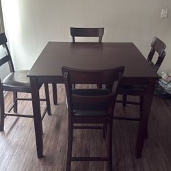 Brown Kitchen Table With Chairs 