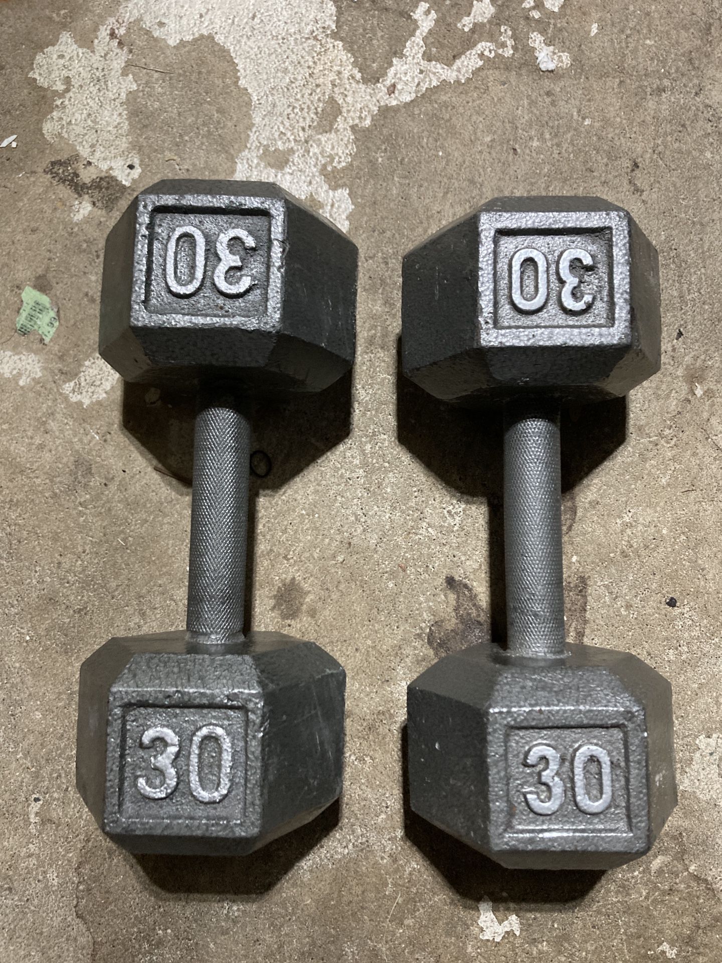 Lot Of 2 Dumbbells 30 pounds