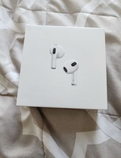 Alrpods 3rd generation with charging case