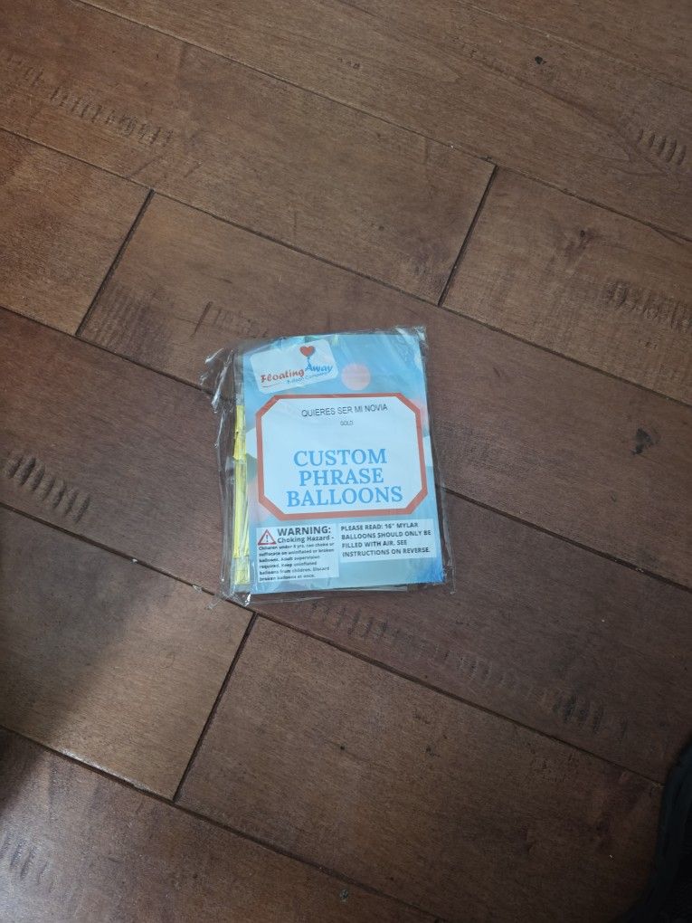 "QUIERES SER MI NOVIA" Gold Colored Balloons
