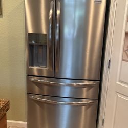 Frigidaire Refrigerator 