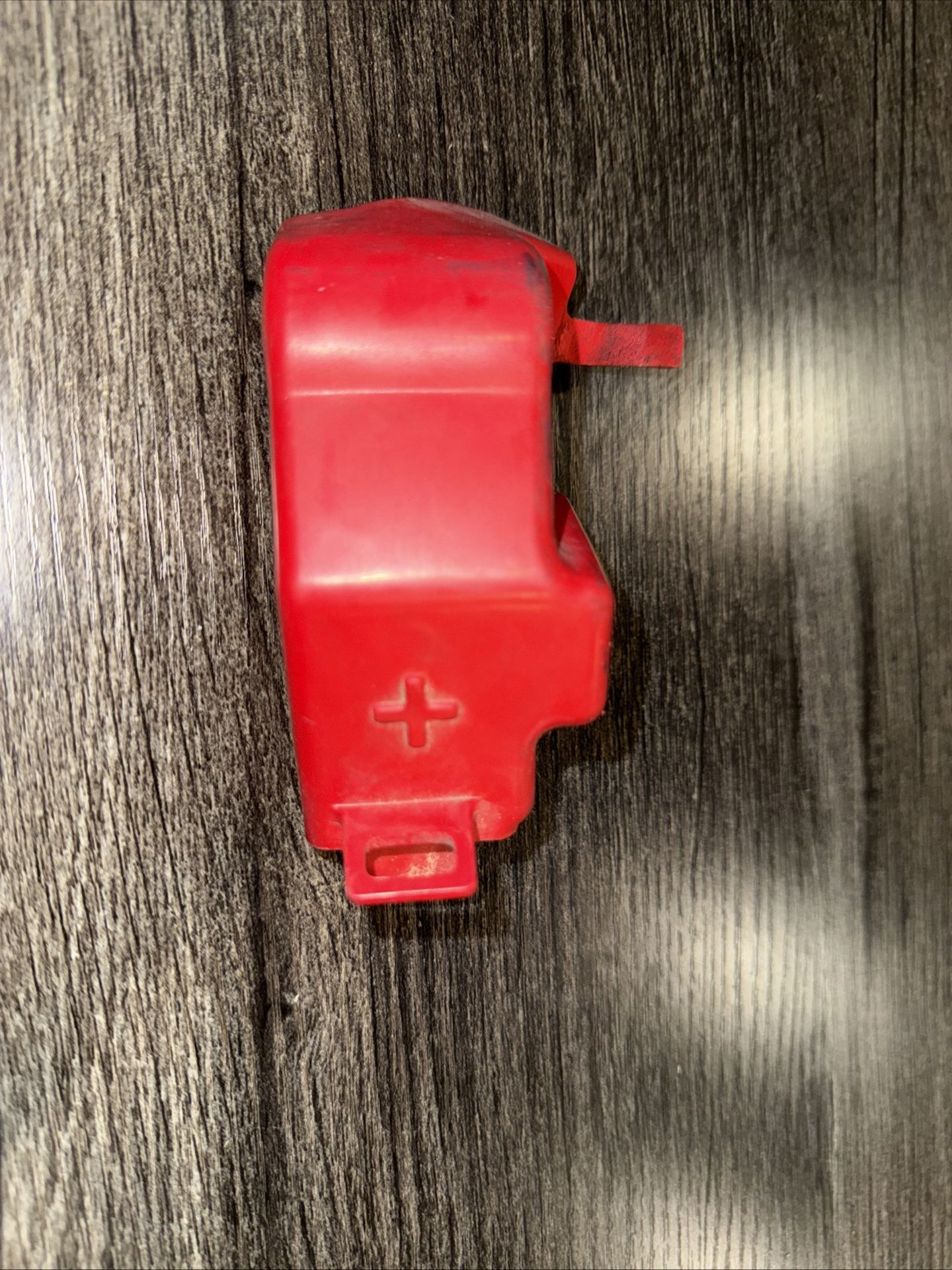 2020-2024 FORD EXPLORER POSITIVE CABLE TERMINAL COVER CAP LU5T-14277-BA OEM