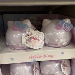 Hello Kitty 50 Th LoL
