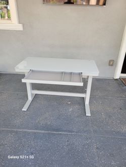 Tresanti Electric Desk Adjustable