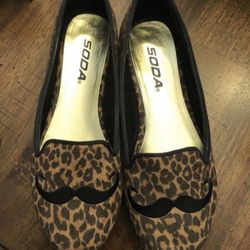 Woman's Leopard Print Flats Size 7 New