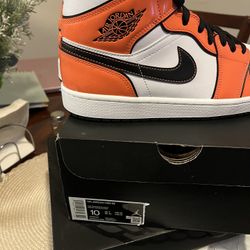 Jordan 1 Mid Deadstock Size 10
