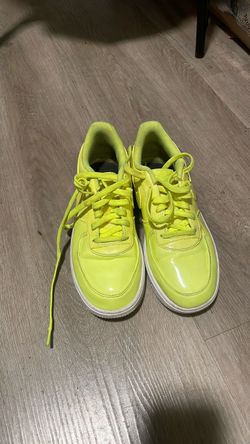 Women's shoes