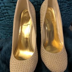 4-SOD Gold Stud Vintage  Looking Wedges 