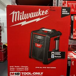 Milwaukee M18 Radio+charger Tool Only