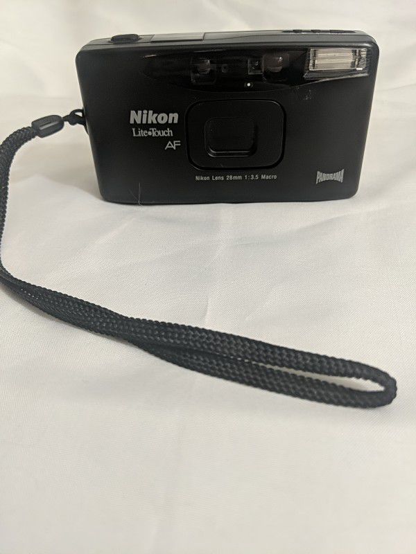 Nikon Life Touch AF 35mm Film Panorama Point And Shoot Camera