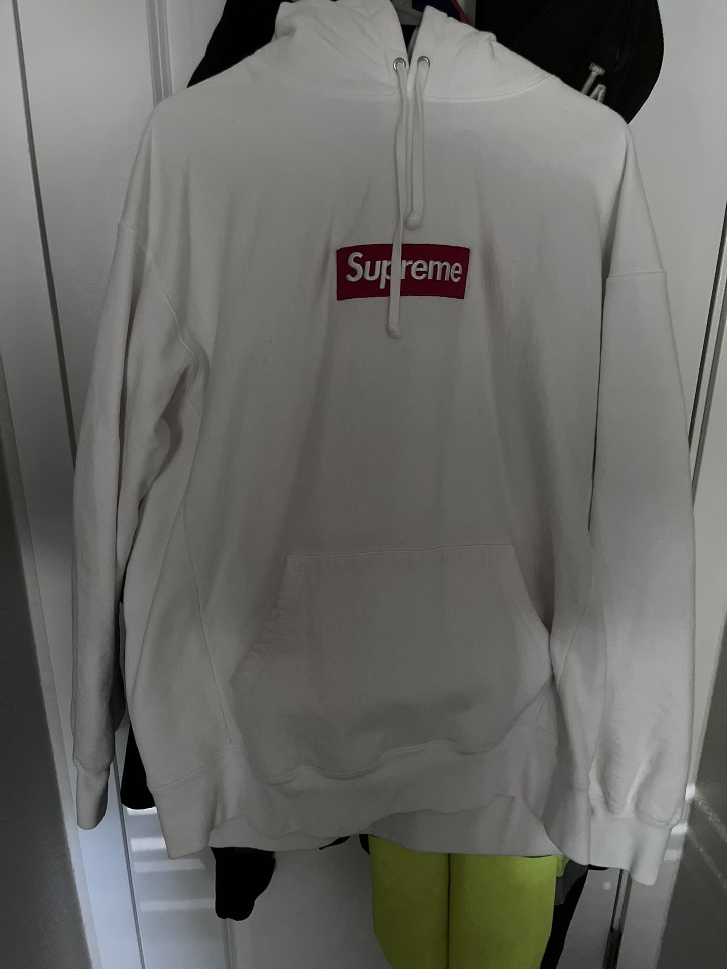Supreme Hoodie