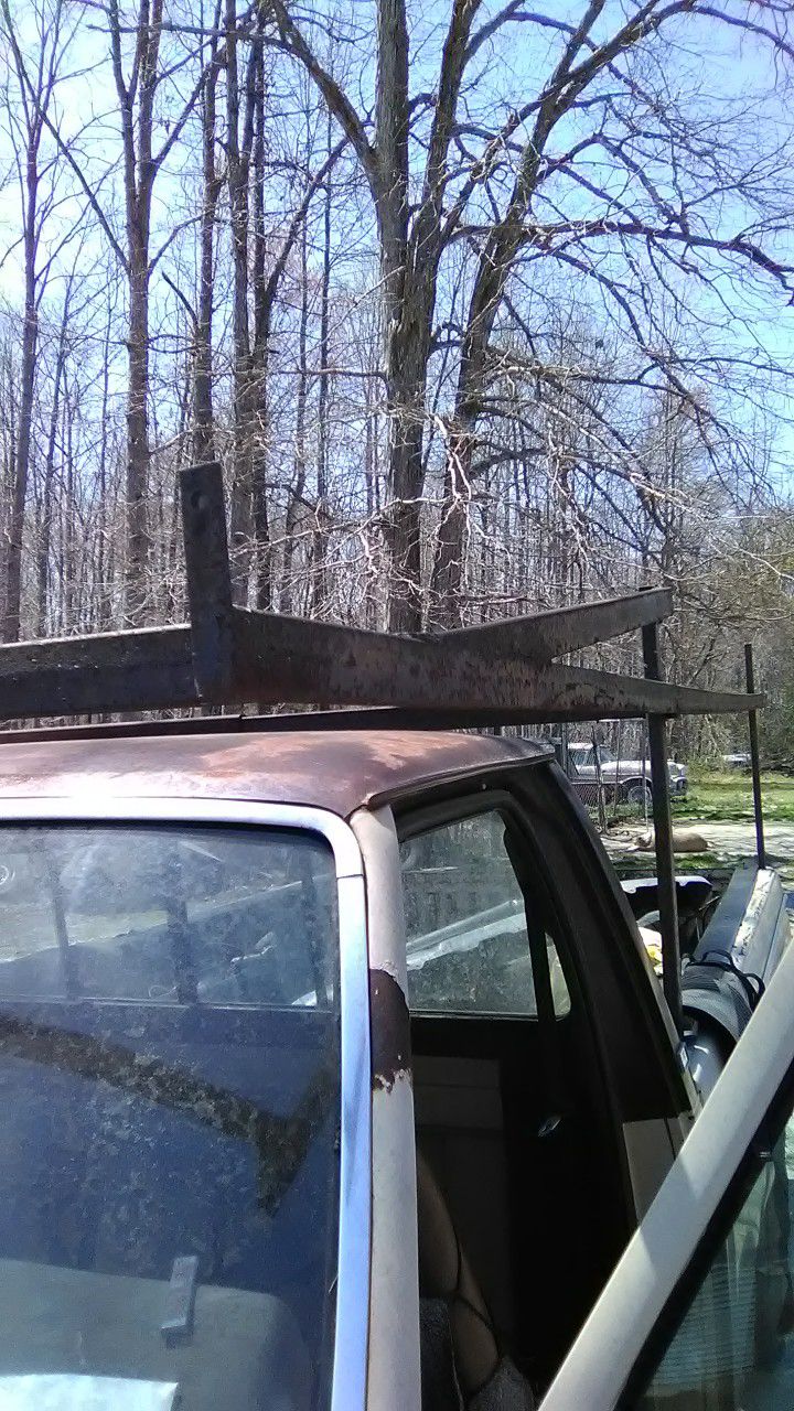 Ladder rack for top of a truck