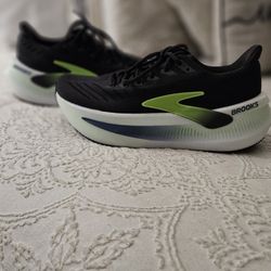 Brooks Men's Shoes (Size 9.5)