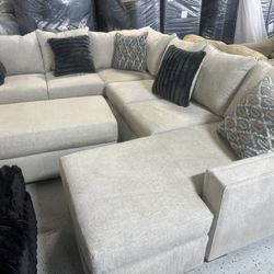 NEW SECTIONAL SOFA BED AND OTTOMAN GARAGE 