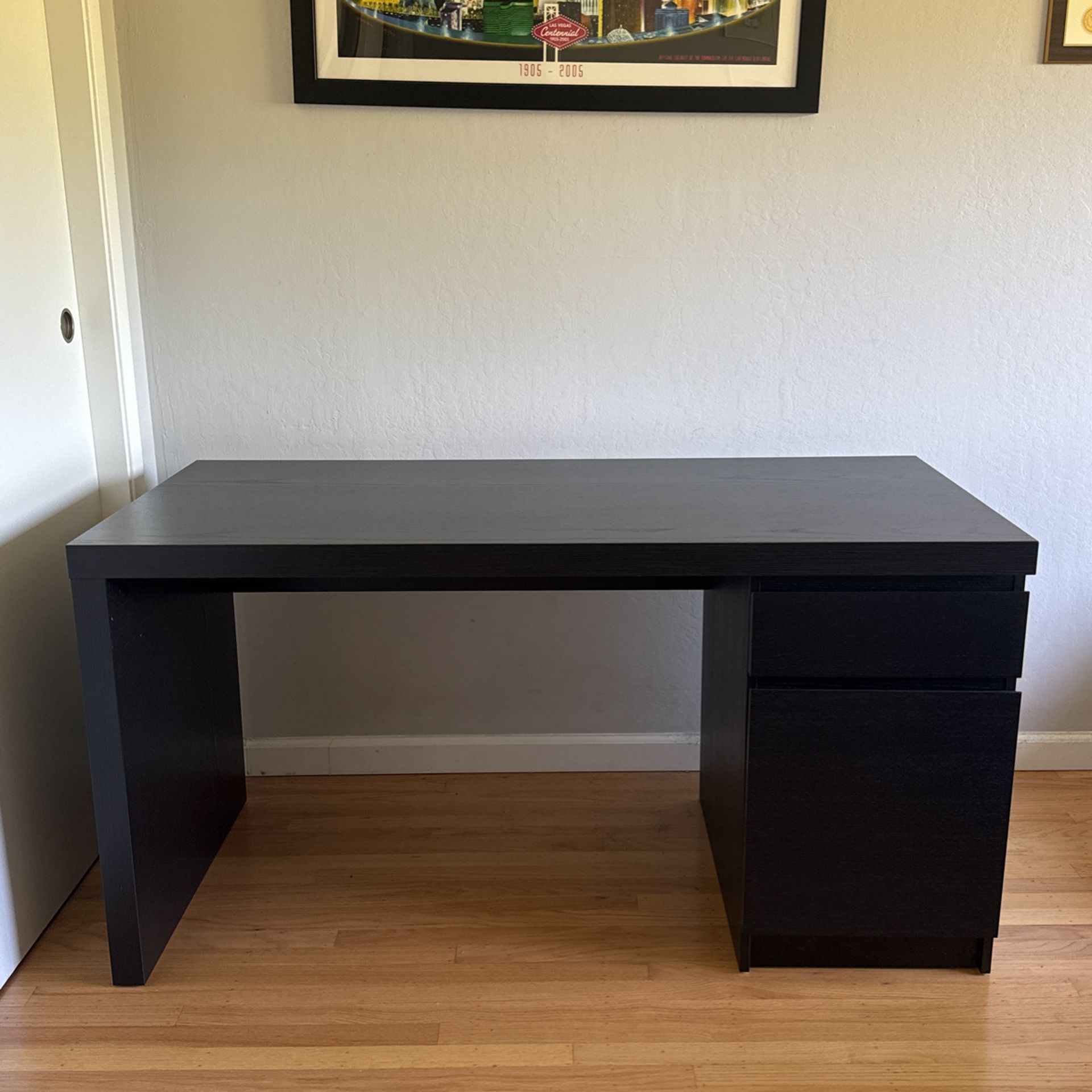 Large Brown/Black Desk - Perfect Condition (IKEA MALM)