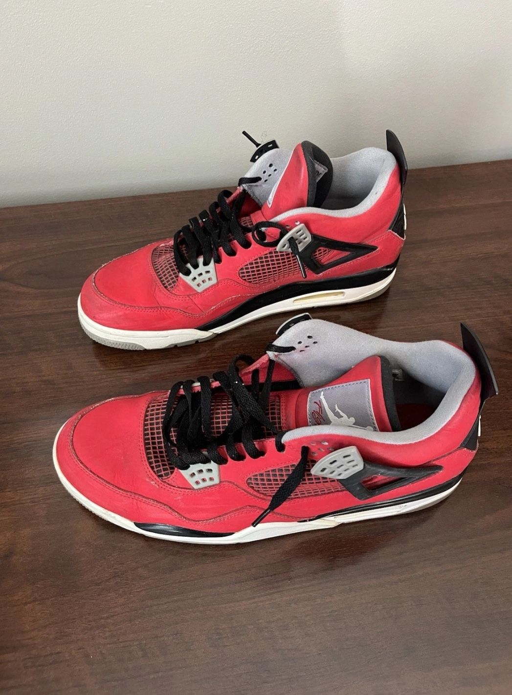 Size 13 Jordan 4 Retro Toro Bravo 2013 - Red Black White 308497-603