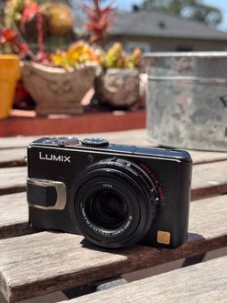 Vintage Panasonic lumix LX2 - Leica lens - CCD sensor