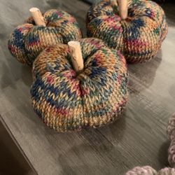 3 Fall Yarn Pumpkins