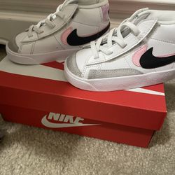 Nike Shoes For Toddler Size 8