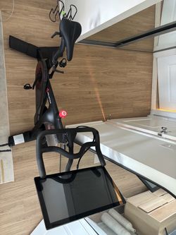 Peloton Bike