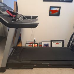 Treadmill 