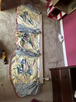 Bedding Set With Window Curtains