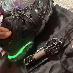 Balenciagas Tracks Led Size 43