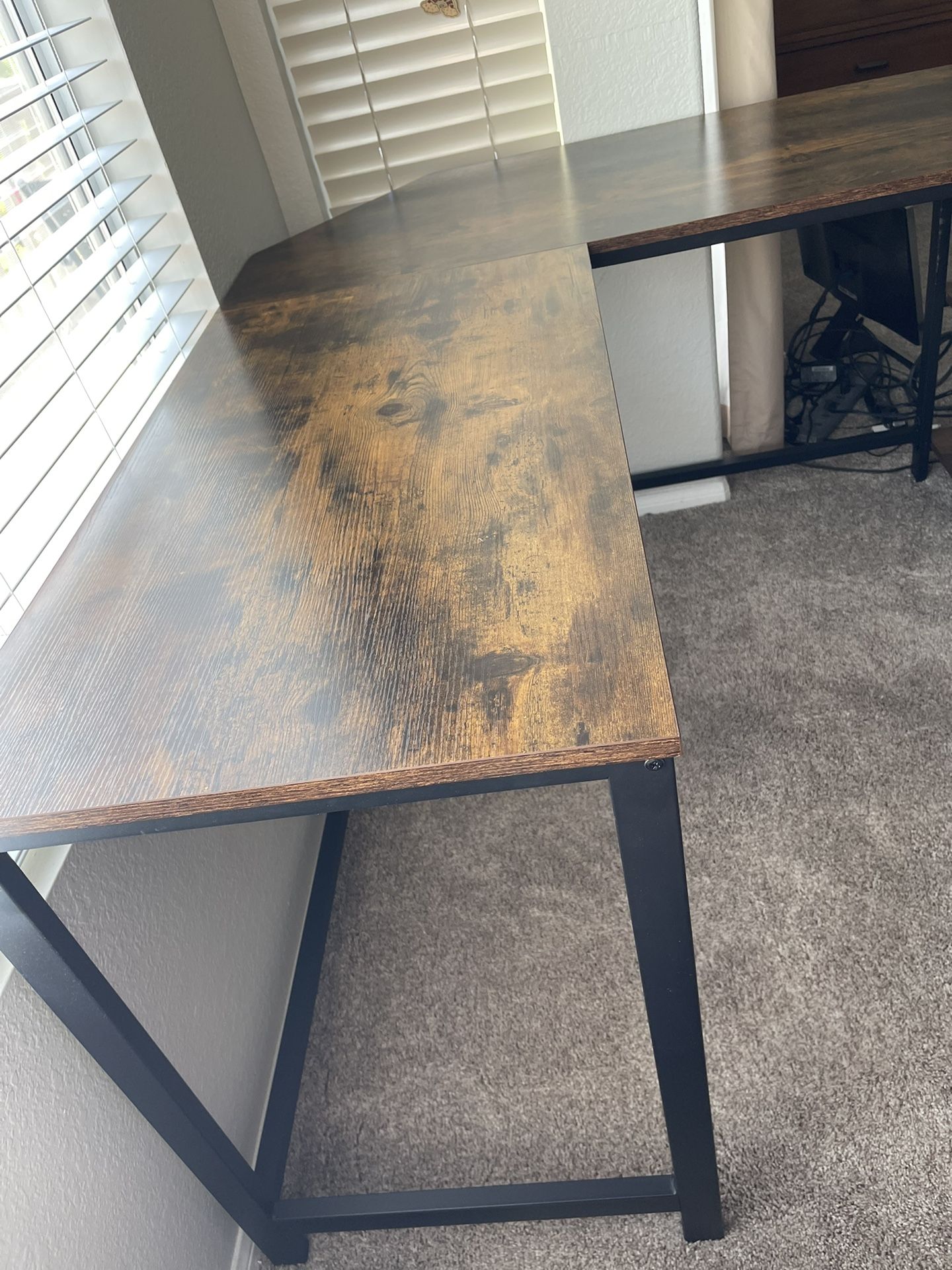 Corner Desk for Sale in Riverside, CA OfferUp