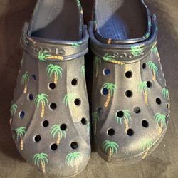 Palm Tree  Crocs Size 9 Men’s 11 Womens