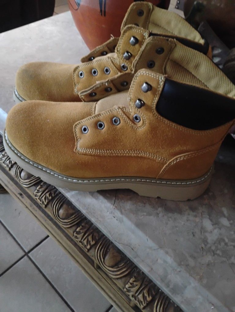 Men's Boots
